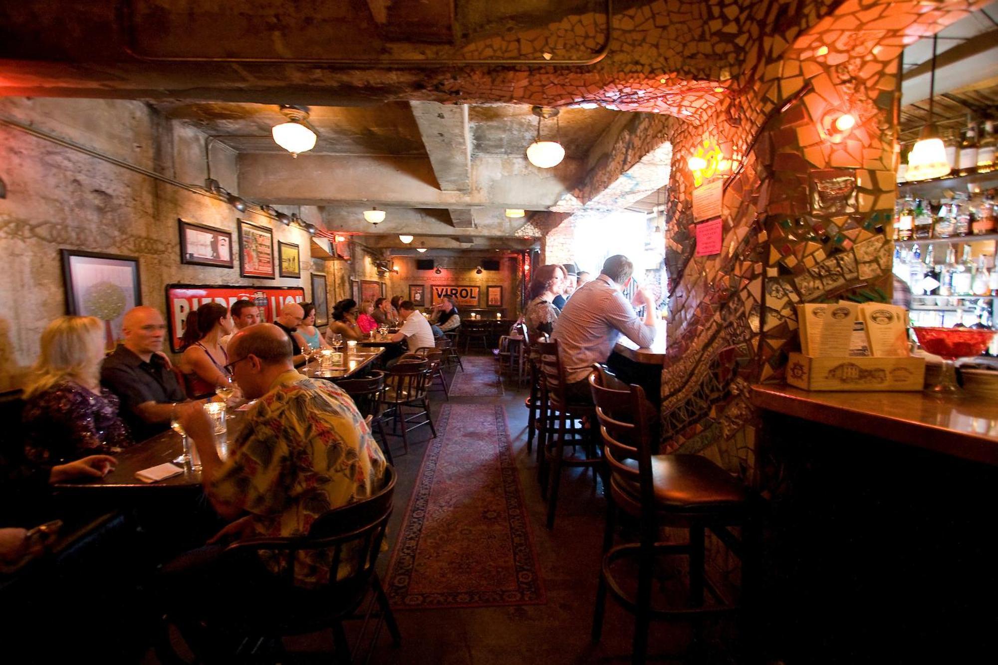 Mcmenamins Crystal Hotel 3*